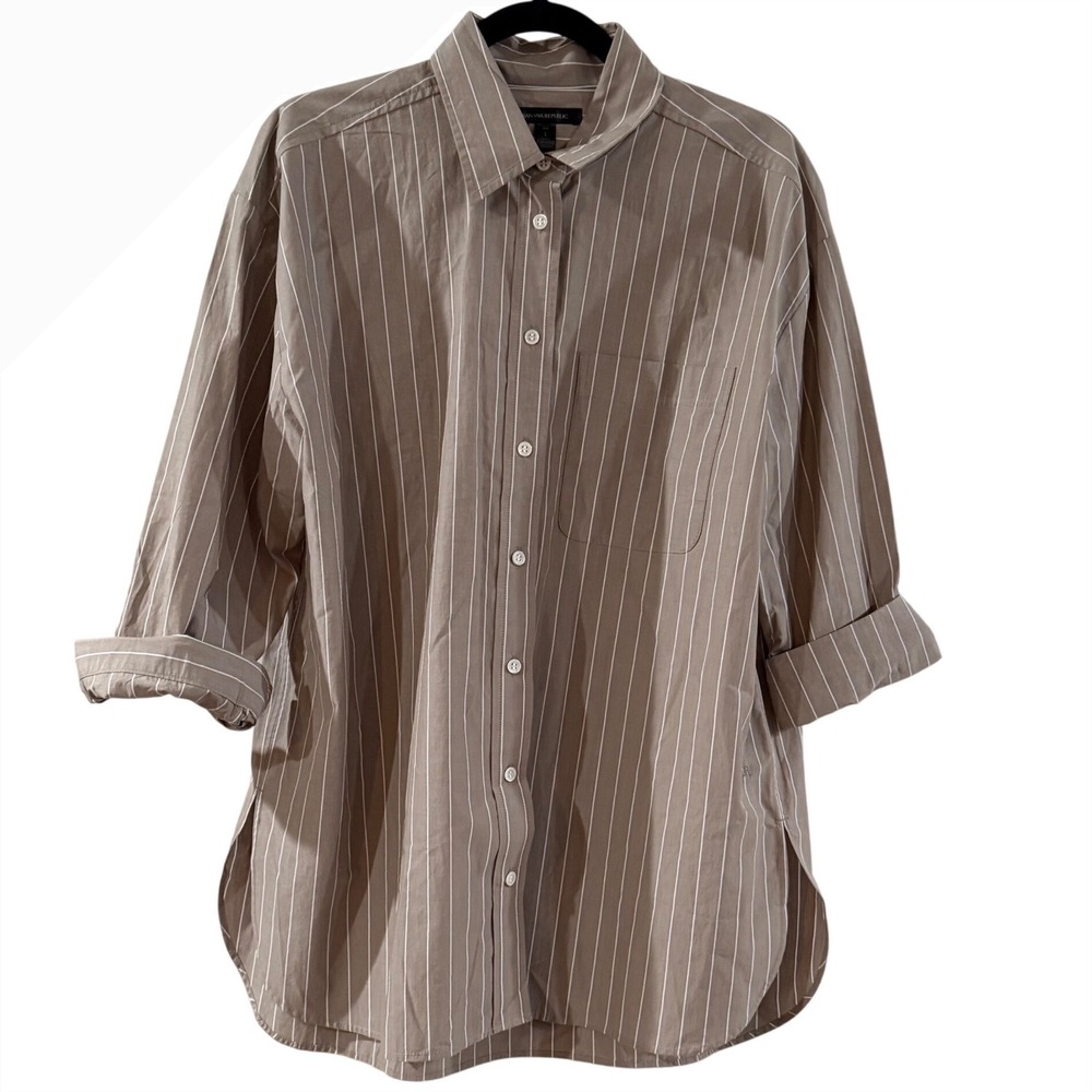 Coastal Grandma Minimalist Academia LP Banana Republic Taupe Striped Button Down